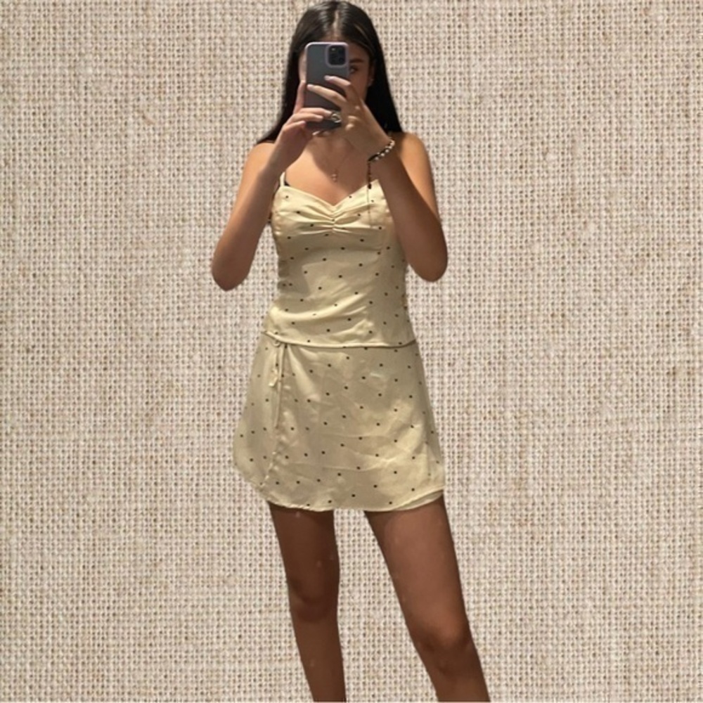 Two piece polkadots set